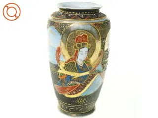 Vase med kinesisk motiv (str. 20 x 7 x 10 cm)
