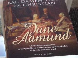 Bag damen stod en Christian