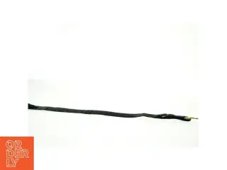 Sort læderbælte med guldfarvede detaljer fra A. C. Bang (str. Længde. 80 cm. b. 5. cm)