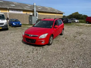 Hyundai i30 1,6 CRDi 90 Classic 5d