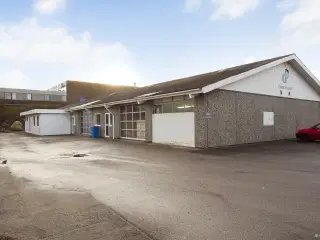 Let industri, værksted eller lager i Aarhus N