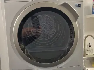 Tørretumbler AEG 4 år.
