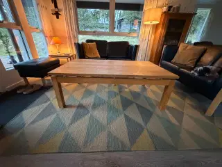 Sofabord i massiv eg