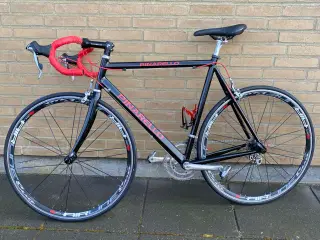 Pinarello Angliru racercykel