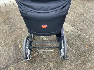 Odder barnevogn