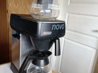 Kaffemaskine Novo med 2 kander