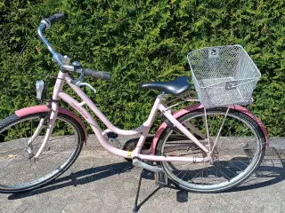 Pink / lyserød pigecykel med 7 gear.