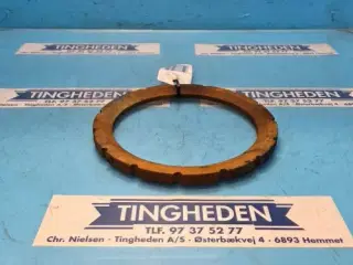 Ford 8210 Ring D8NN7R003AA