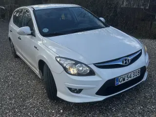 Hyundai i30 diesel 25,6 km/l