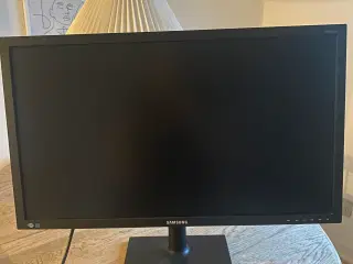 Samsung 27” skærm