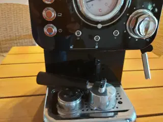 Espressomaskine kun brugt 2x