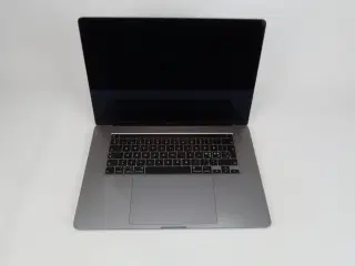 Apple MacBook Pro 16" i7