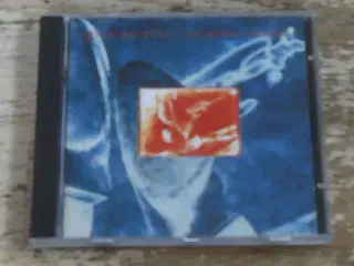 DIRE STRAITS - ON EVERY STREET
