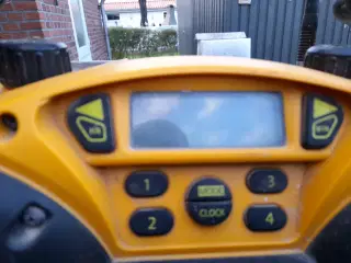 Dewalt radio DC011