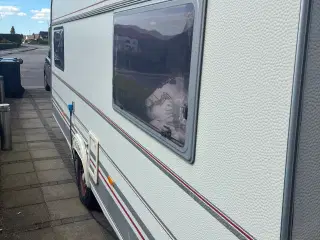 LMC campingvogn 460 Luxus 