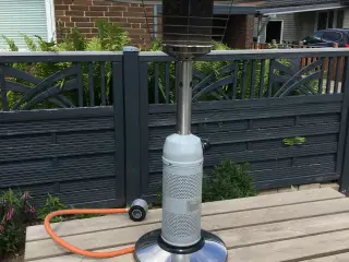 Terrassevarmer med gasflaske