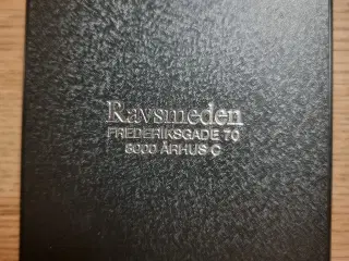 Smuk rav broche