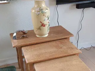 3 Indskudsborde i egetræ