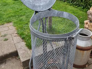 Skralde stativ i jern
