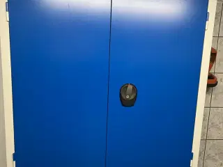 Blika halv skab