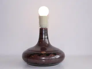 Lampe / bordlampe i keramik fra Desiree Stentøj