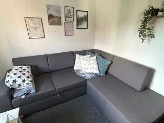 Sovesofa med chaiselong plus opbevaring