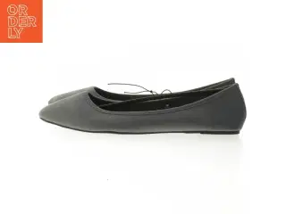 Grå ballerina sko fra Laze (str. 38 )