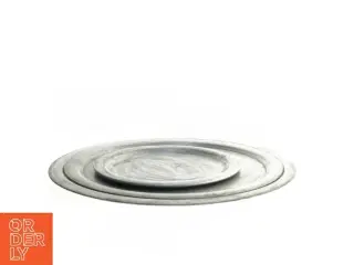 Sæt af metal-bakker fra Jeanne d&#39;Arc living - JDL Home(str. 34 ø cm og 30 ø cm og 20 ø cm)