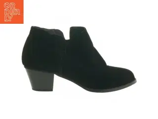 Sort ankelstøvler med hæl (str. 38 )