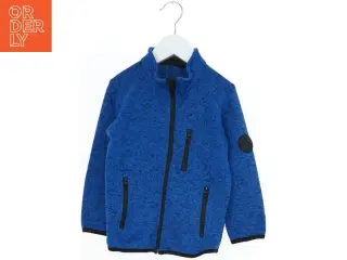 Blå fleece jakke med lynlåse fra VRS (str. 104)