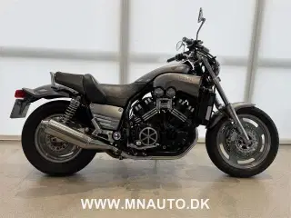 Yamaha V-MAX 1200