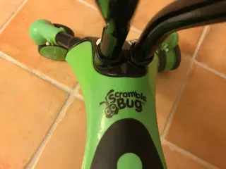 Gåvogn - løbecykel - Scuttle/Scramble bug