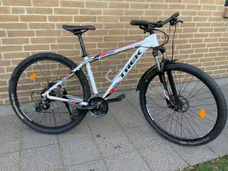 TREK Marlin 6 24 gear
