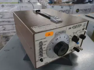 Low Distortion Synclator E-1201
