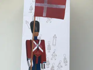 Kay Bojesen jubilæums fanebærer