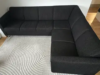 Mørkegrå 5-6 personers hjørnesofa