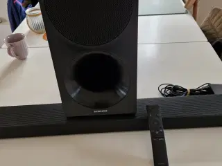 Samsung soundbar og subwoofer