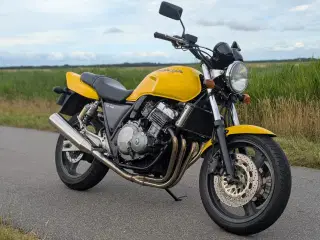 Honda CB400SF