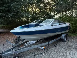 Bayliner Bowrider båd (motor fra 2009) + bådtraile