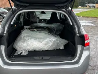 Peugeot 308 SW 1,6 BlueHDi Selection Sky 120HK Van