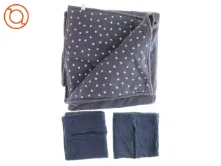 Tæppe med 2 matchende pudebetræk