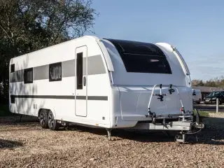 2022 - Adria Alpina 753 HK   Super velholdt Køjevogn med 3 køjer