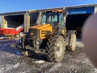 JCB 2140 Fastrac med frontlift og luftbremser