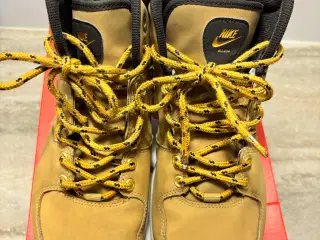 Nike Manoa vinterstøvle str 41