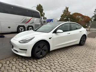 Tesla Model 3  Long Range AWD