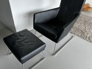 To Designer stole med en skammel sælges samlet