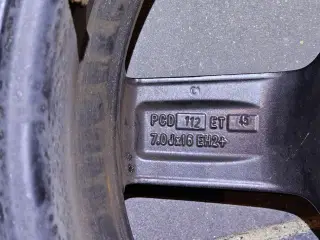 Alufælge med vinterdæk