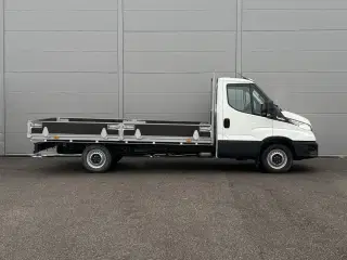 Iveco Daily 3,0 35S18 4100mm Lad AG8