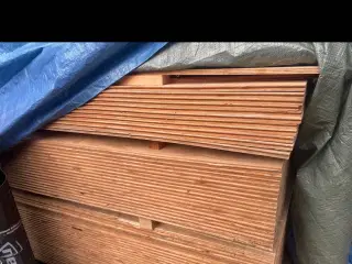 Vandfast tagkrydsfiner 18 mm