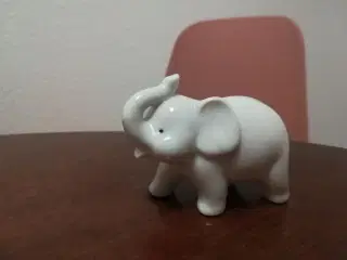 Lille elefant-figur 